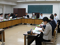 ���s�ψ���J�Â̗l�q